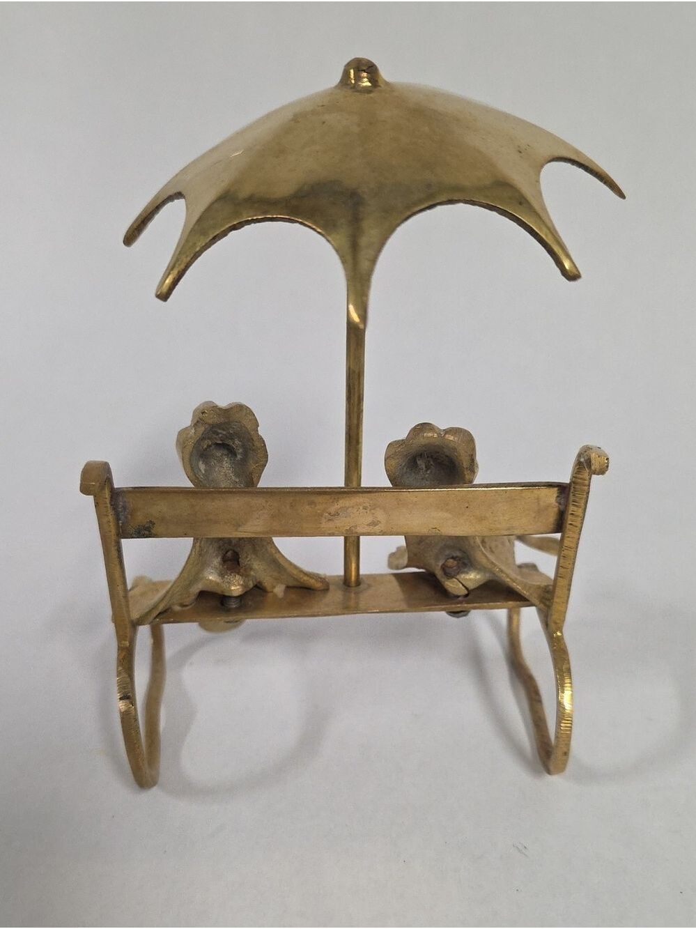 Vintage Brass Frogs on Bench Under Umbrella Figurine Whimsical Decor - Picture 4 of 10